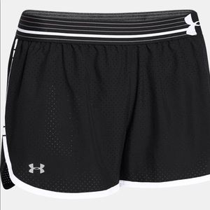 Under Armour Perfect Pace Short Women’s Size Small
